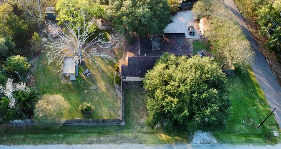 3706 College Street, Damon, TX 77430 - Image #3