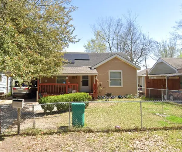 819 Center Street, Pasadena, TX 77506