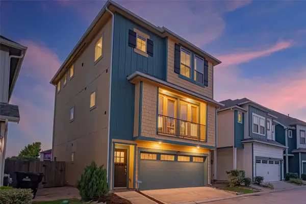 11922 Briarwood Hill Way, Houston, TX 77051