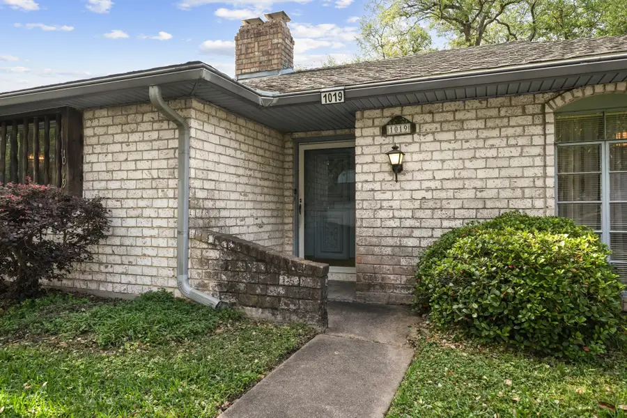 1019 Reseda Drive, Houston, TX 77062 - #3