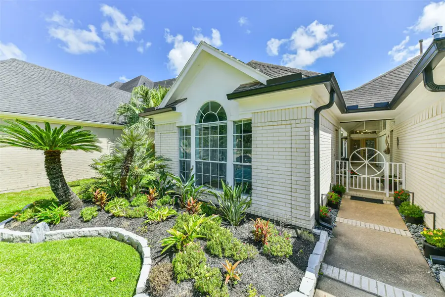 102 Del Mar Street, Kemah, TX 77565 - #2