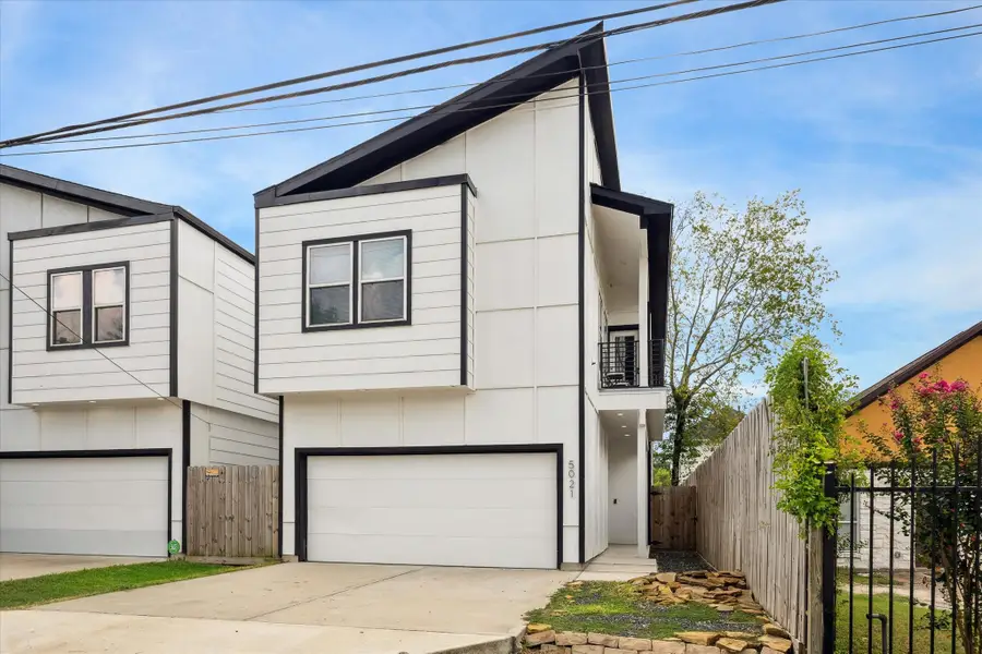 5021 Creekmont Drive, Houston, TX 77091 - #2