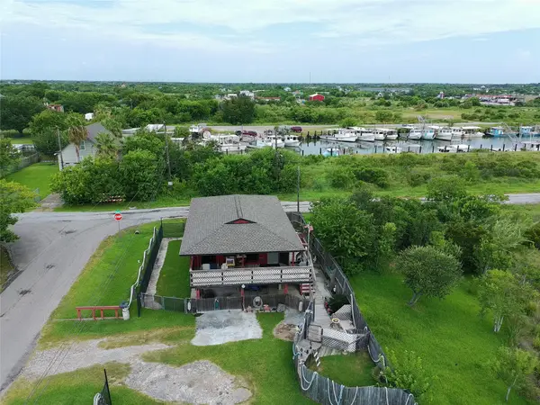 1019 Sunset Drive, Dickinson, TX 77539