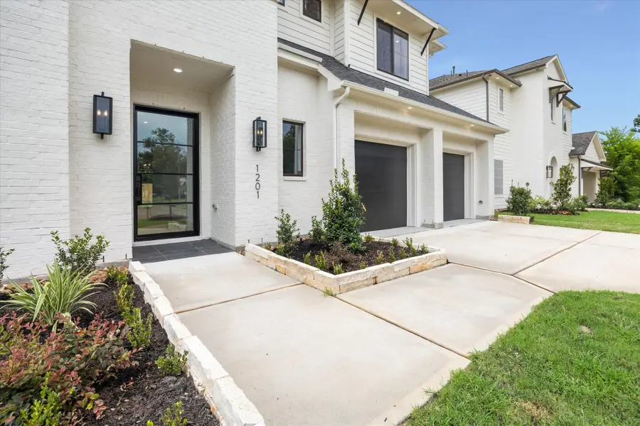 1201 Confederate Road, Houston, TX 77055 - Image #2