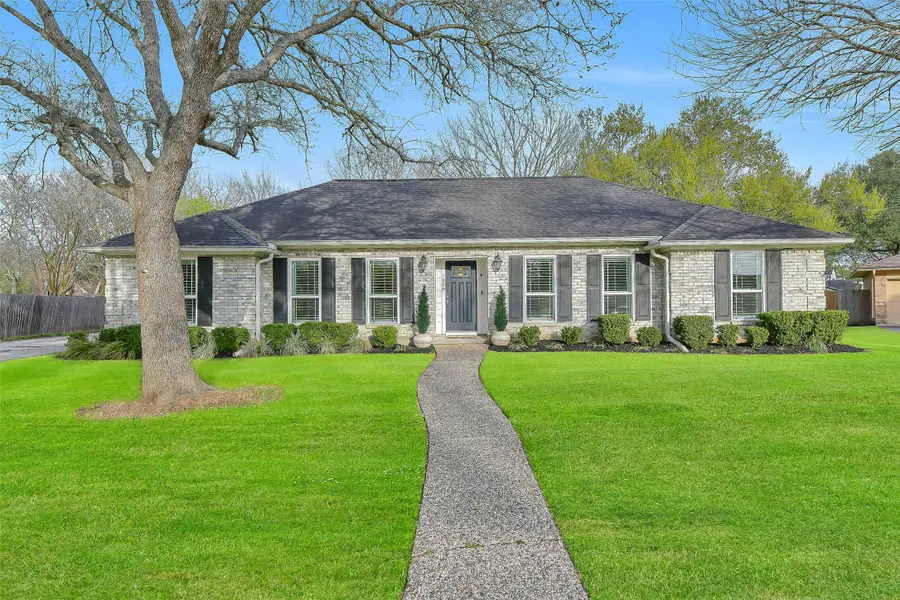 1909 Hunt Drive, Friendswood, TX 77546 - #2