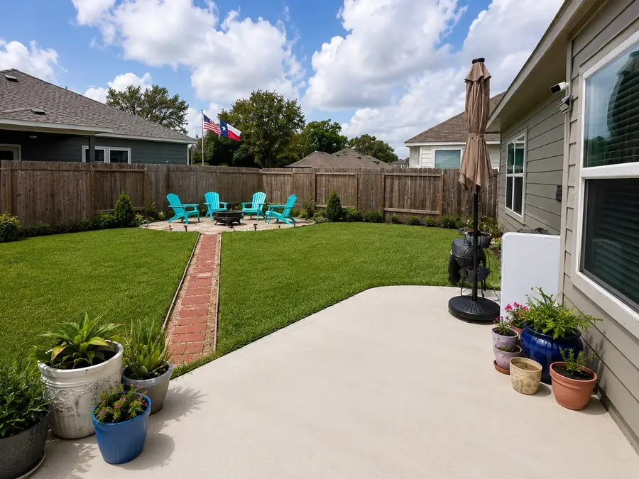 2524 Grace Street, Bay City, TX 77414 - #3