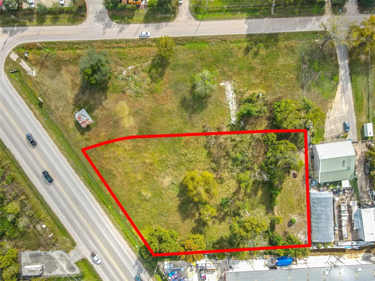 11711 Veterans Memorial Drive, Houston, TX 77066 - Image #1