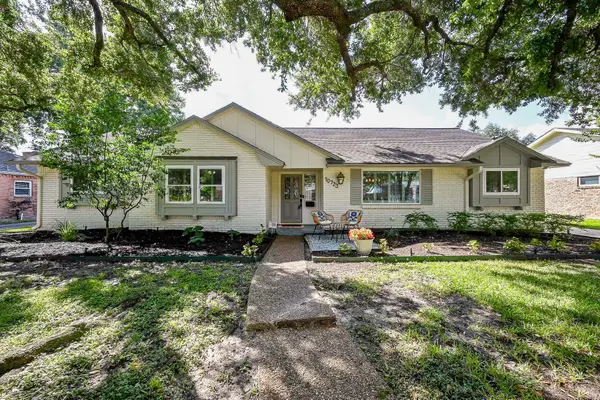 10723 Del Monte Drive, Houston, TX 77042