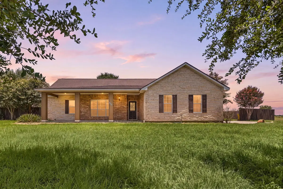 2527 Settlers Way Drive, Sealy, TX 77474 - #1