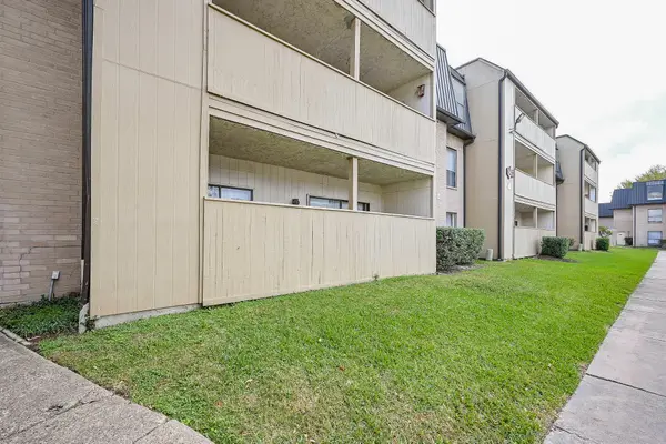 8427 Hearth Drive Drive #2, Houston, TX 77054