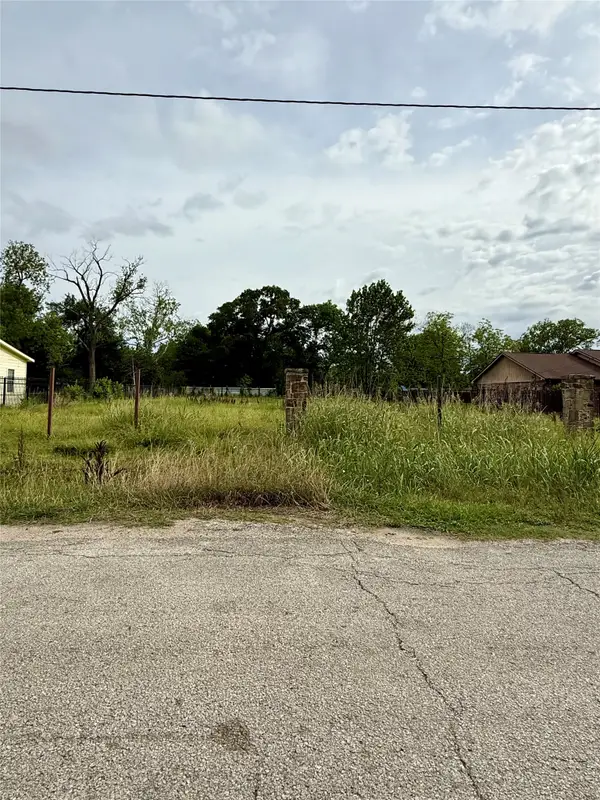 779 Pickering, Houston, TX 77091