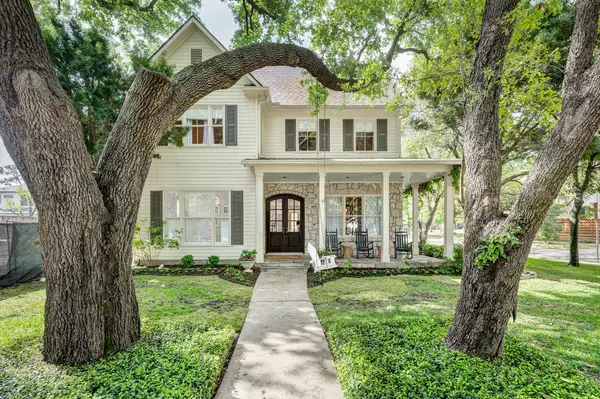 4039 Swarthmore Street, West University Place, TX 77005
