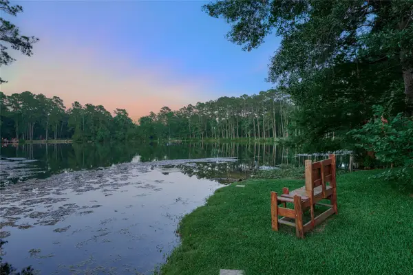 9151 Lakeside Circle, Montgomery, TX 77316