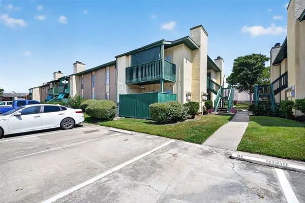 1516 Bay Area Boulevard #S15, Houston, TX 77598