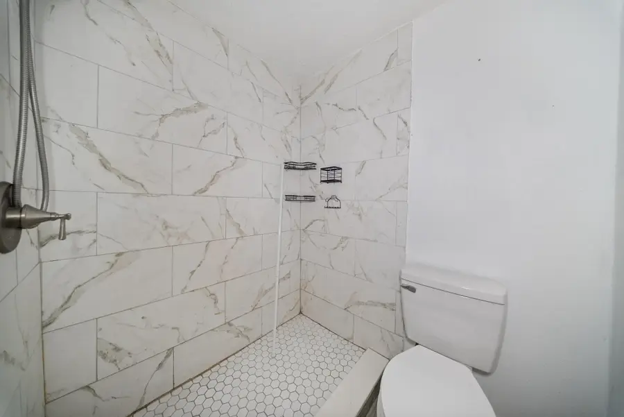 16302 Summer Wind Drive, Houston, TX 77090 - Image #3