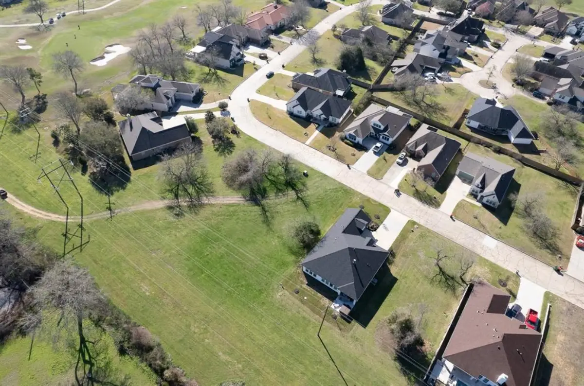 84 Bermuda Cir, Montgomery, TX 77356 - #1