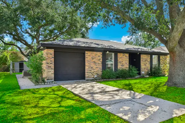 1118 N Noble Road, Texas City, TX 77591