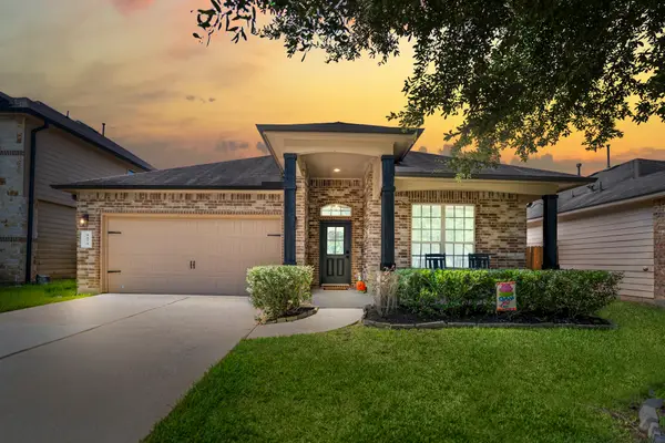 9474 E Woodmark, Conroe, TX 77304