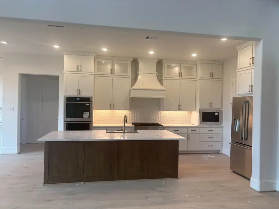 7702 Unicorn Clubtail Court, Fulshear, TX 77441 - Image #2