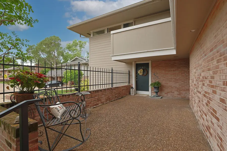 640 S Ripple Creek Drive #640, Houston, TX 77057 - #3