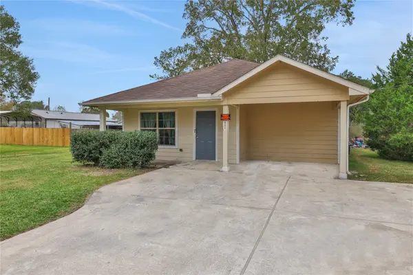 424 Baker Circle, Ames, TX 77575