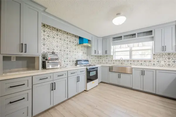 806 County Road 123, Wharton, TX 77488