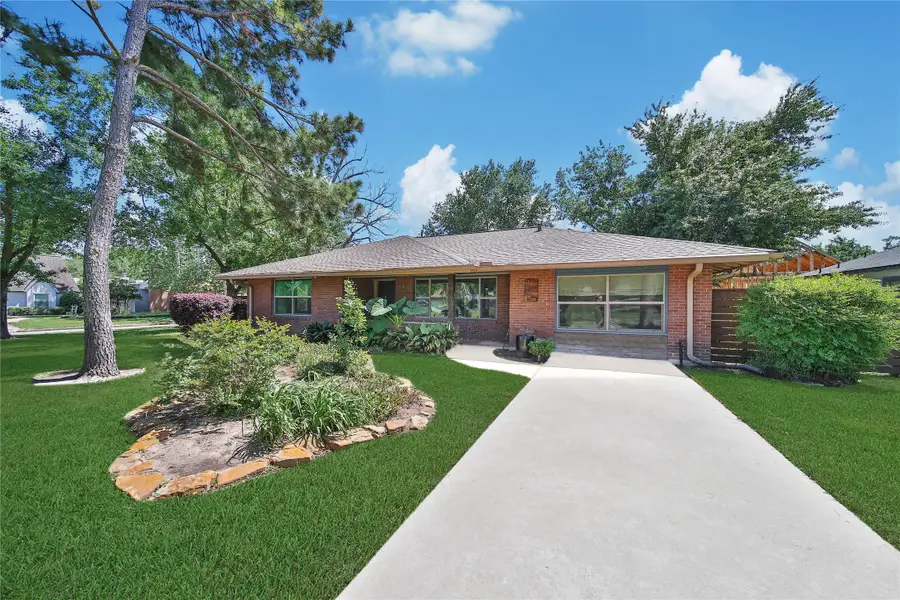 4401 Brookwoods Drive, Houston, TX 77092 - #2