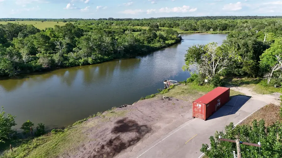 9903 County Road 210, Liverpool, TX 77577 - Image #3