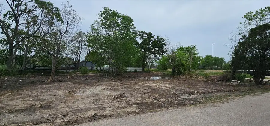 1315 Neyland Street, Houston, TX 77022 - Image #2