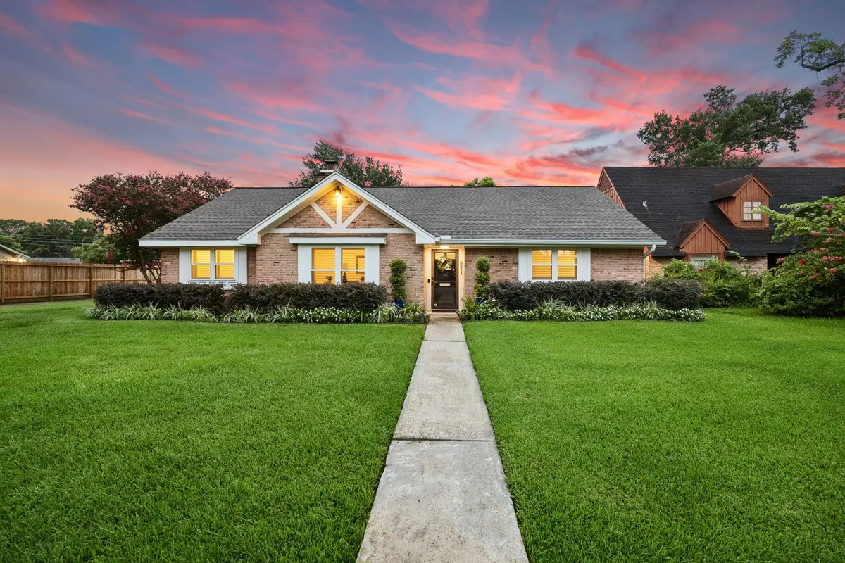 9211 Olathe Street, Houston, TX 77055 - #1