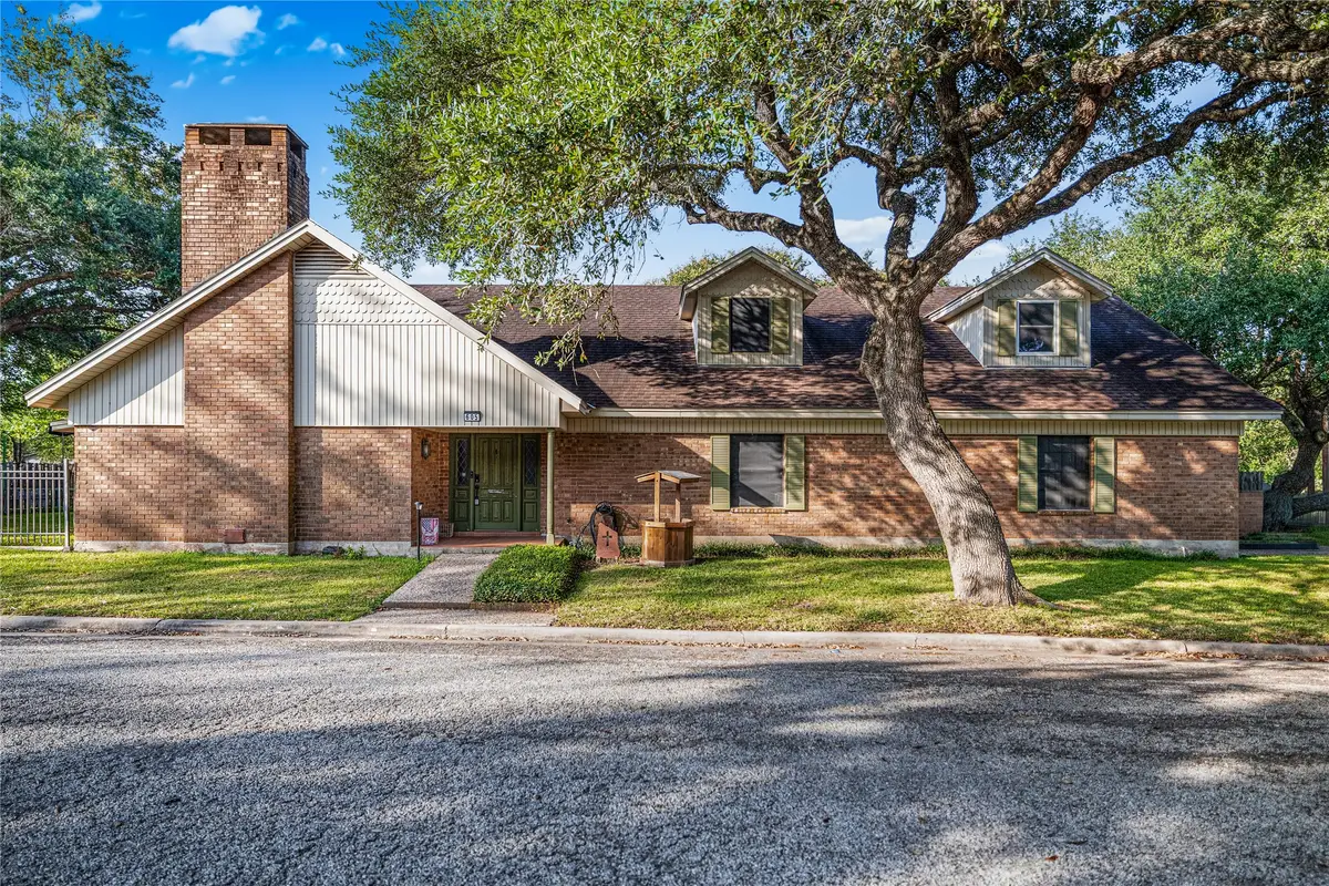 605 W Forrest Street, Victoria, TX 77901 - #1