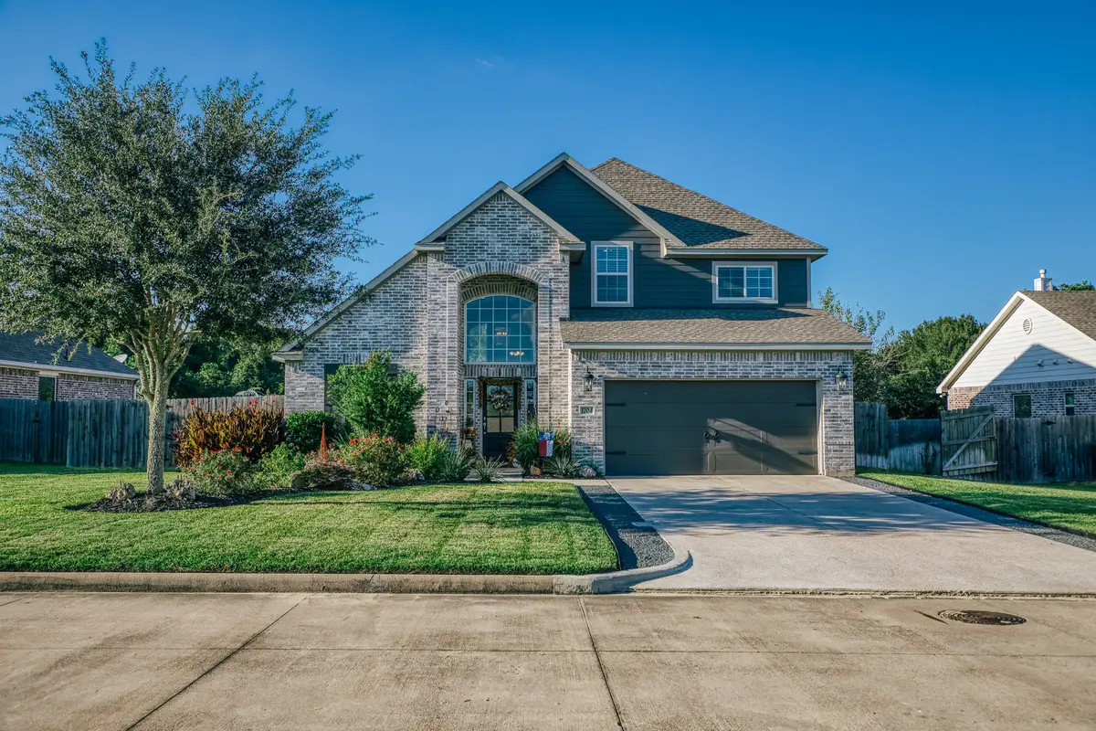 1704 Twin Oaks Circle, Brenham, TX 77833 - #1