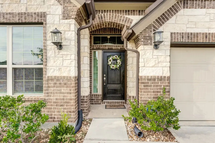 2609 Sagedale Drive, Conroe, TX 77301 - Image #2