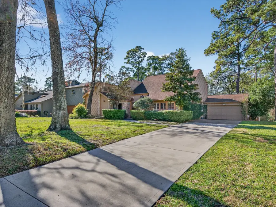 16015 Pebble Bend Drive, Houston, TX 77068 - Image #3