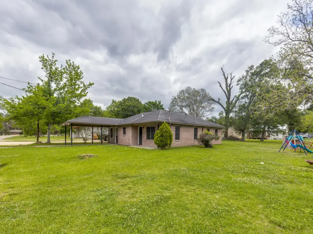308 Gibbs Street, Devers, TX 77538 - #1