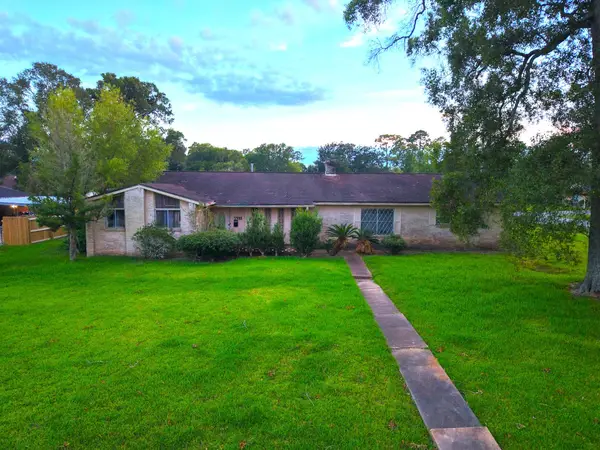 7555 Forest Park Drive, Beaumont, TX 77707