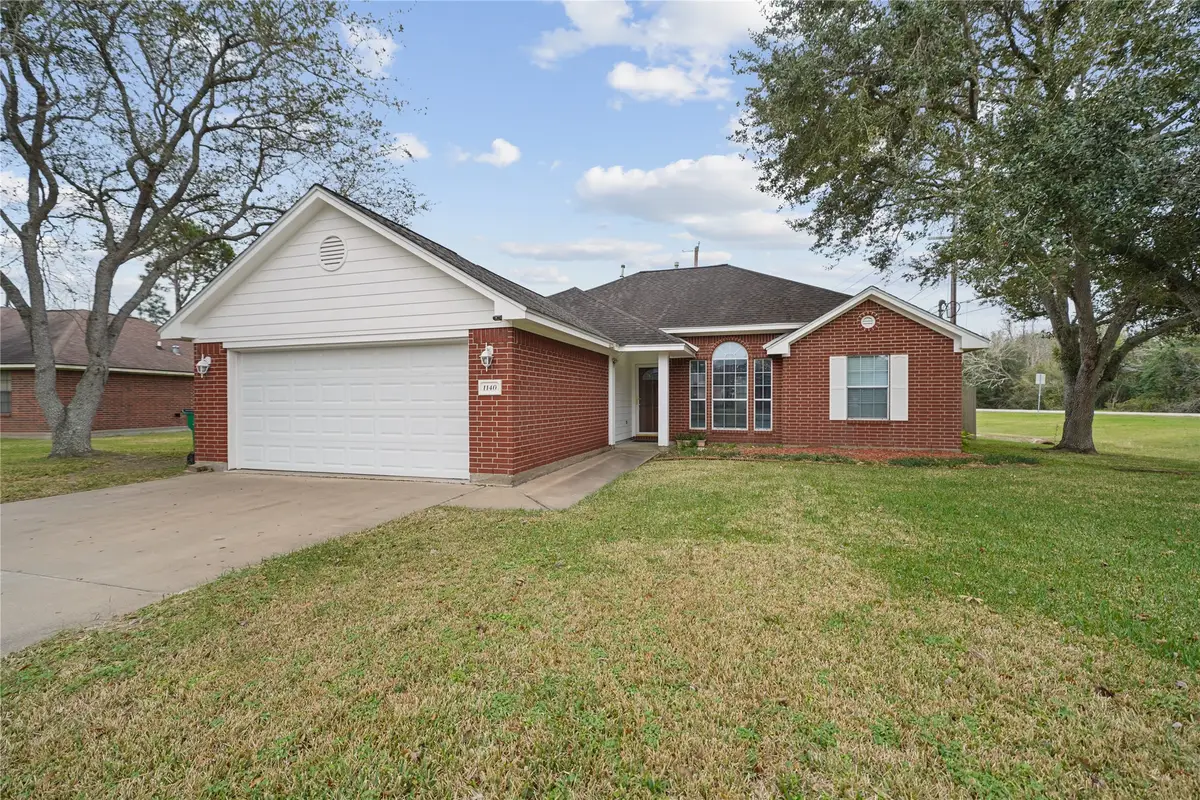 1140 Thomas Drive, Angleton, TX 77515 - #1