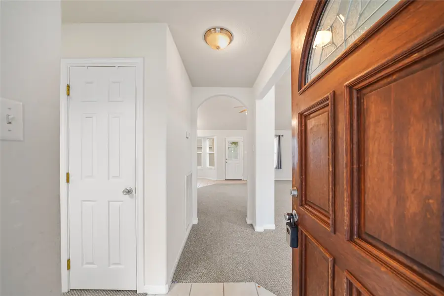 1140 Thomas Drive, Angleton, TX 77515 - #2