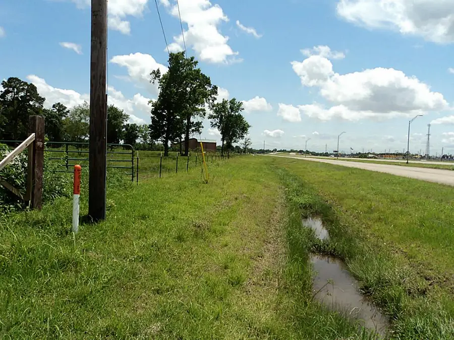 2620 Hwy 90, Crosby, TX 77532 - #2
