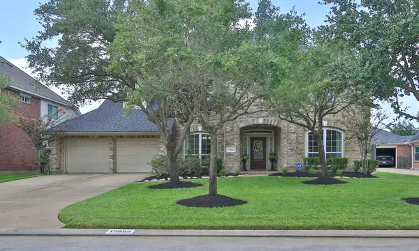 12806 Wandering Streams Drive, Tomball, TX 77377