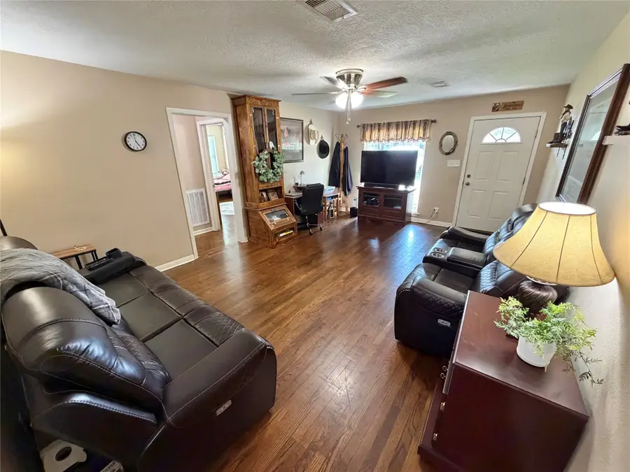 5403 3rd Street, Danbury, TX 77534 - #2