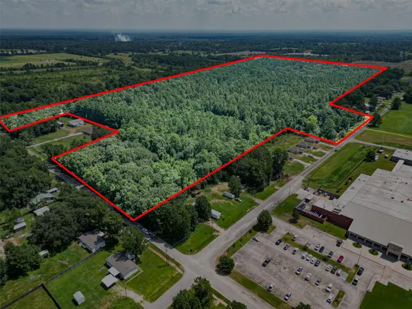576 County Road 2268, Cleveland, TX 77327