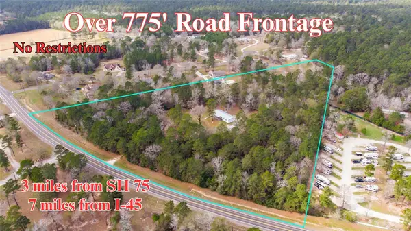 694 Fm 2296, Huntsville, TX 77340