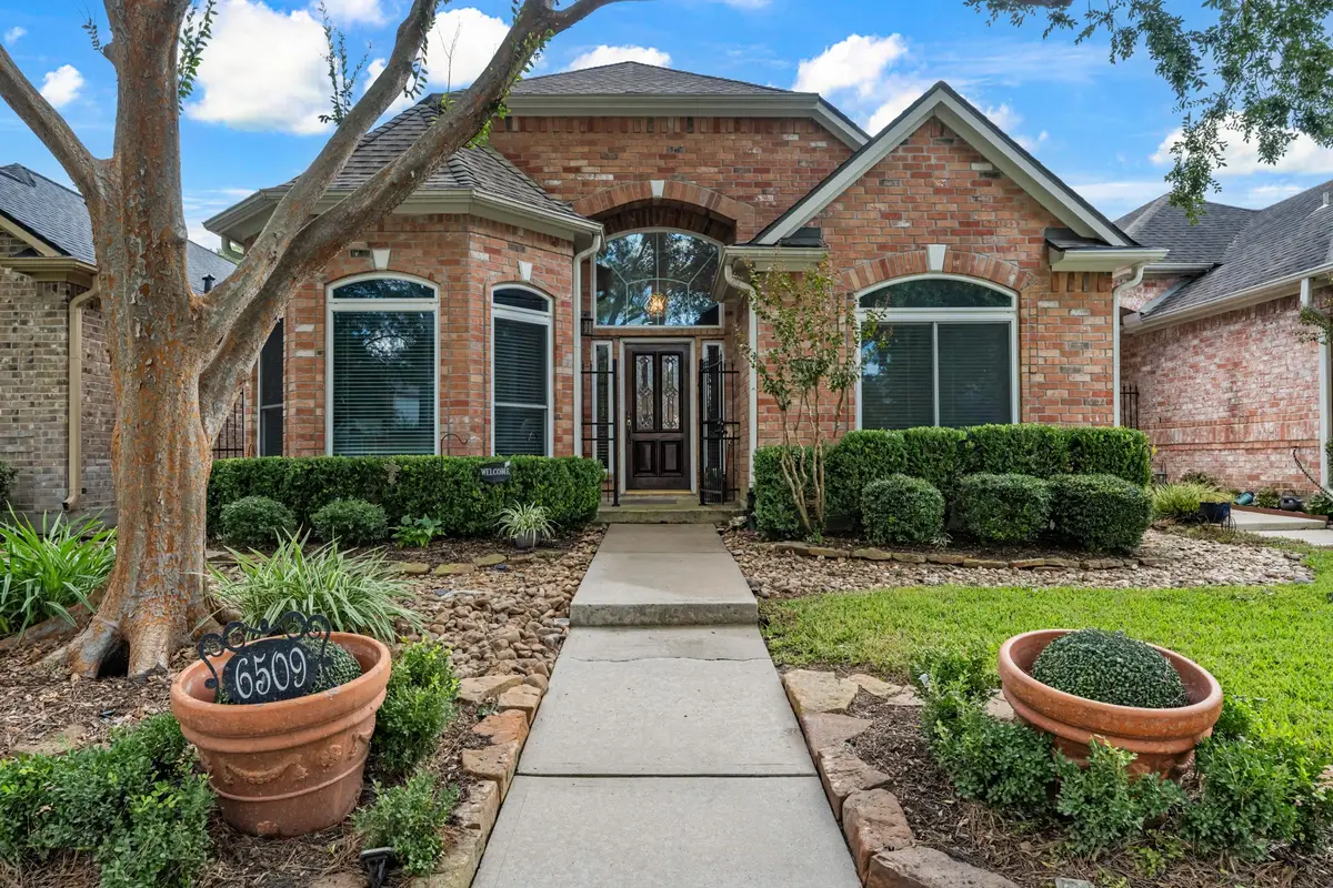 6509 T Bar M Boulevard, Houston, TX 77069 - Image #1