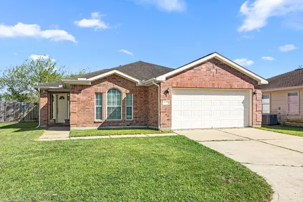4050 Cary Creek Drive, Baytown, TX 77521