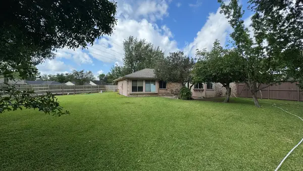 1919 Iron Ridge, Sugar Land, TX 77478