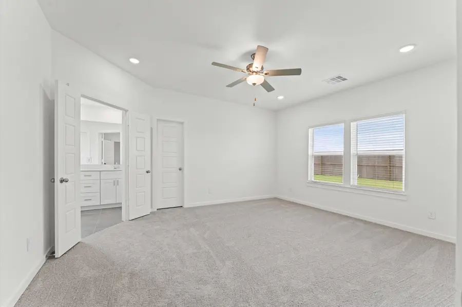 8331 Amethyst Valley Ln, Angleton, TX 77516 - #3