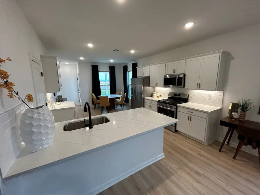 40635 Mostyn Lake Drive, Magnolia, TX 77354 - Image #3