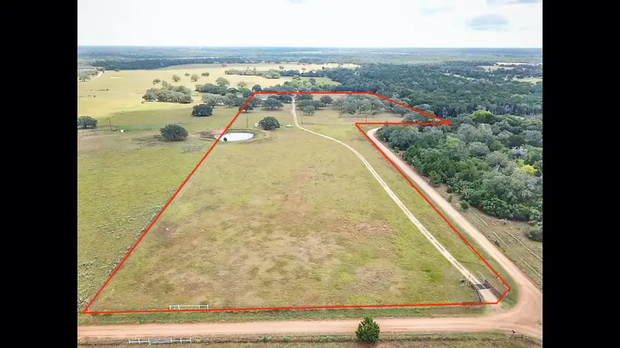 1276 County Road 216, Hallettsville, TX 77964 - Image #3