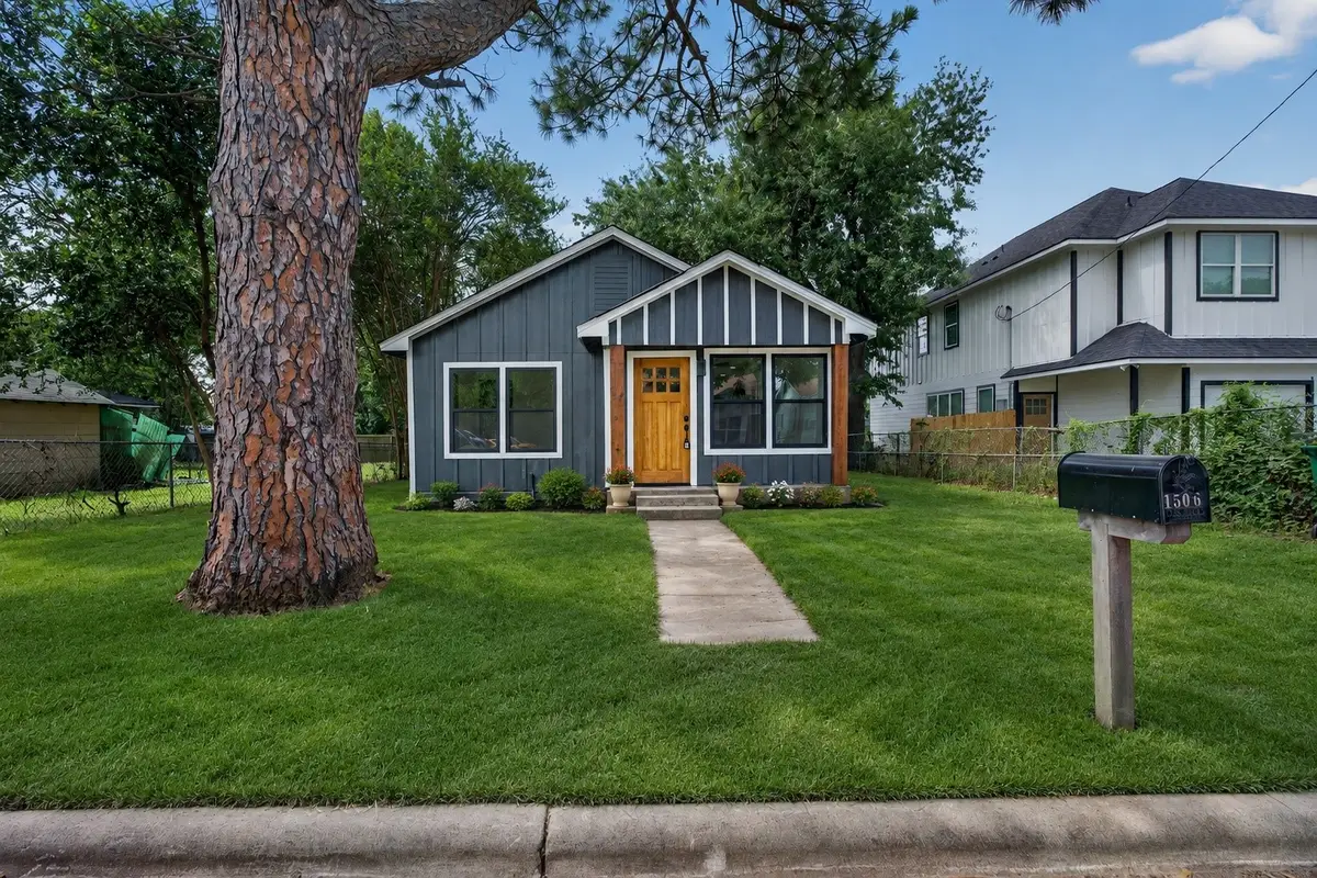 1506 Clay Street, Brenham, TX 77833 - #1